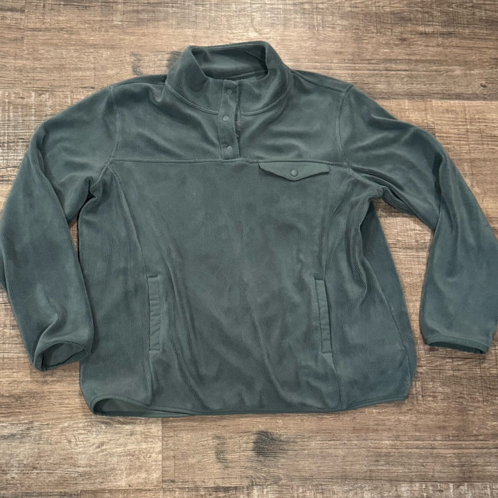 Women’s Fleece Sweater